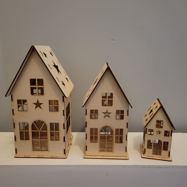 Christmas Lantern Houses - Image 4